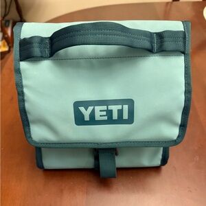 Yeti Daytrip Green Lunchbag